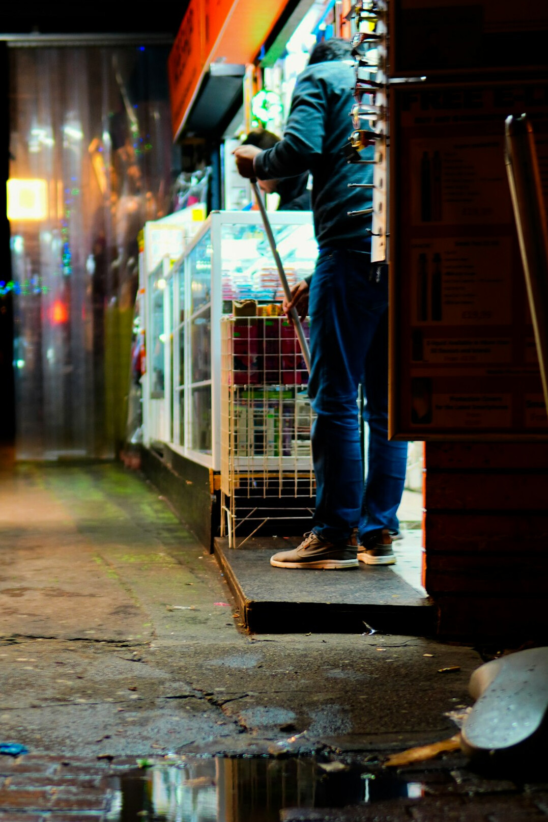 store detective catching shoplifter